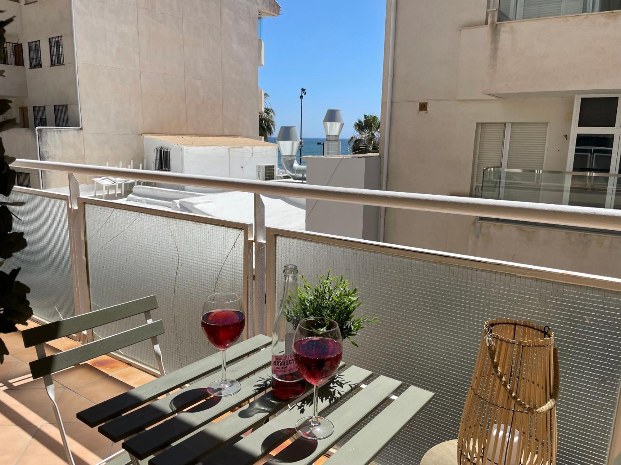 Fuengirola Beach Apartment By Stay Belonio ภายนอก รูปภาพ